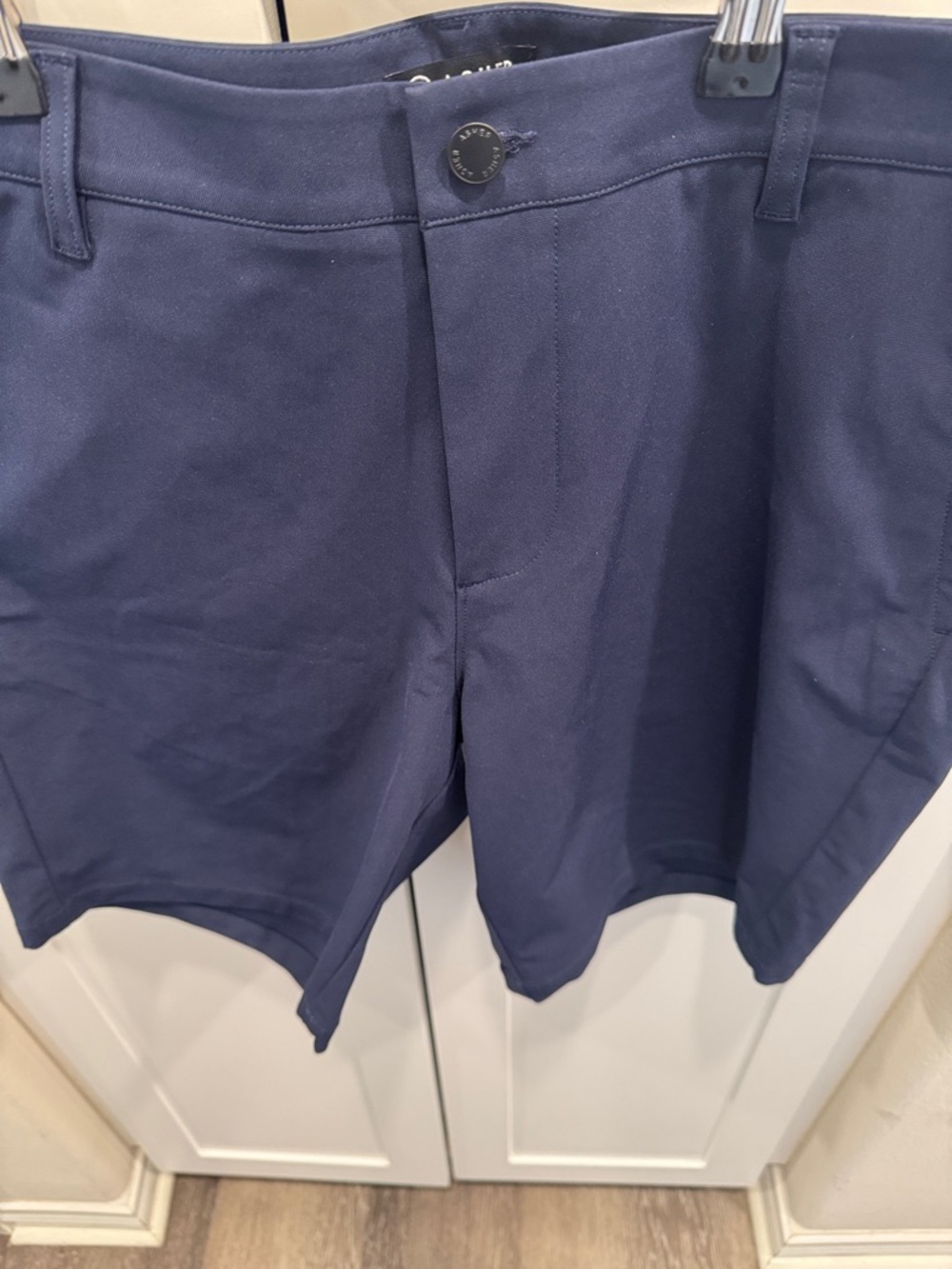 Men's Flat-Front Athletic Shorts in Navy